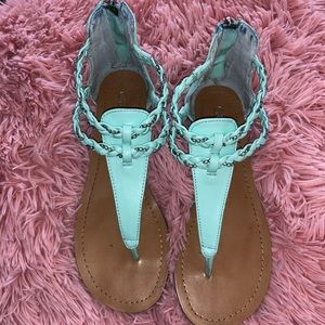 ✨Guess sandals✨(price is firm)